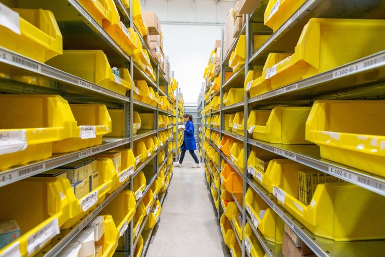 How to Keep Inventory Compliant: Regulations and Technologies